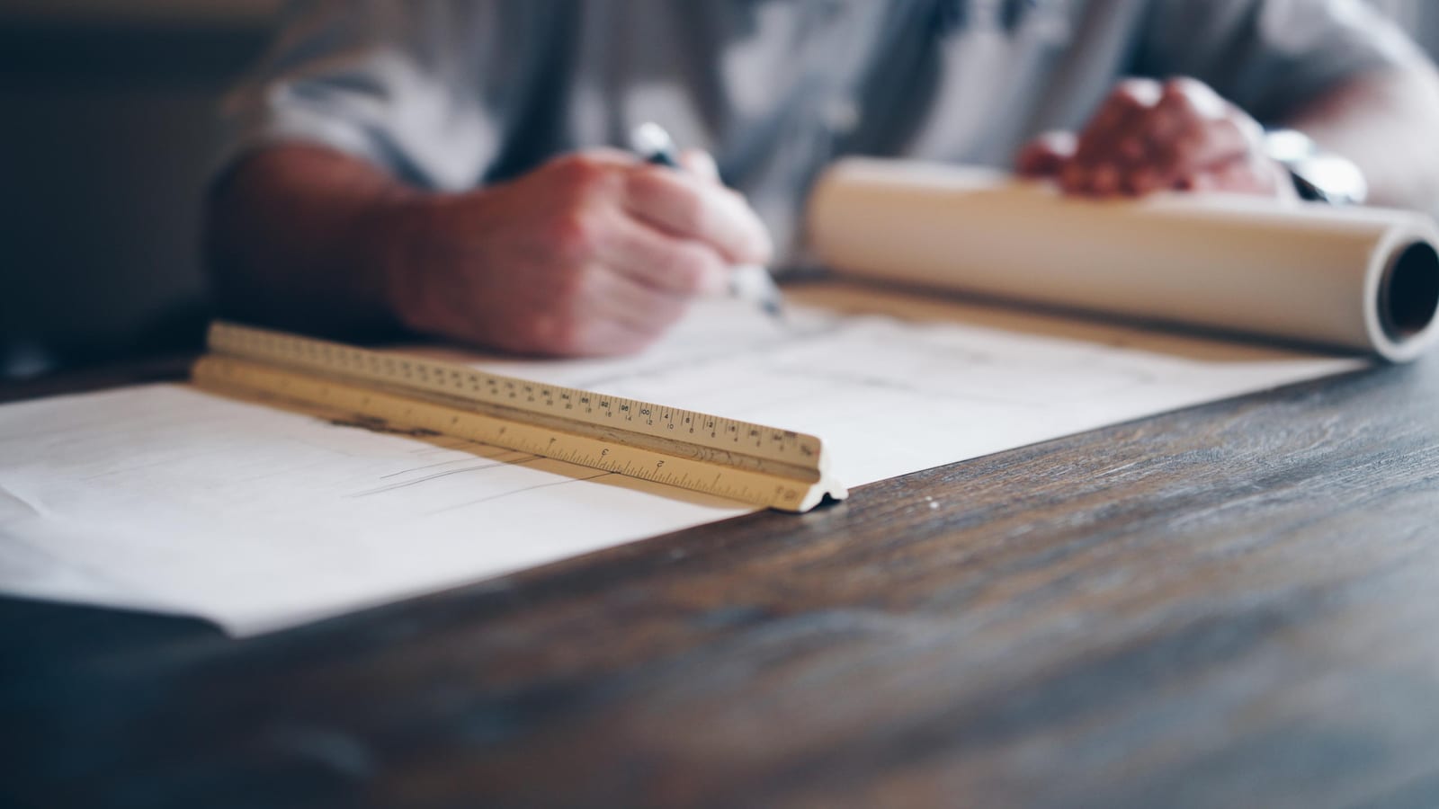 How to become an electrical estimator
